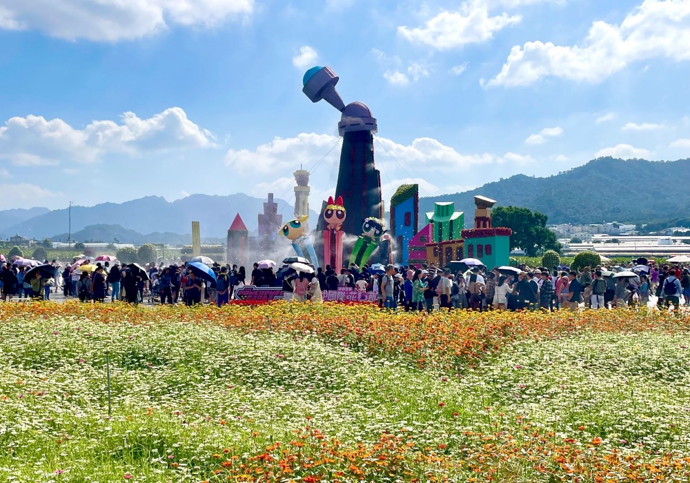 鳳凰颱風過後人潮爆發!臺中國際花毯節將突破百萬參觀人次 農特產品銷售飆破一千伍佰萬元 5 02%E8%87%BA%E4%B8%AD%E5%9C%8B%E9%9A%9B%E8%8A%B1%E6%AF%AF%E7%AF%80%E5%B0%87%E7%AA%81%E7%A0%B4%E7%99%BE%E8%90%AC%E5%8F%83%E8%A7%80%E4%BA%BA%E6%AC%A1