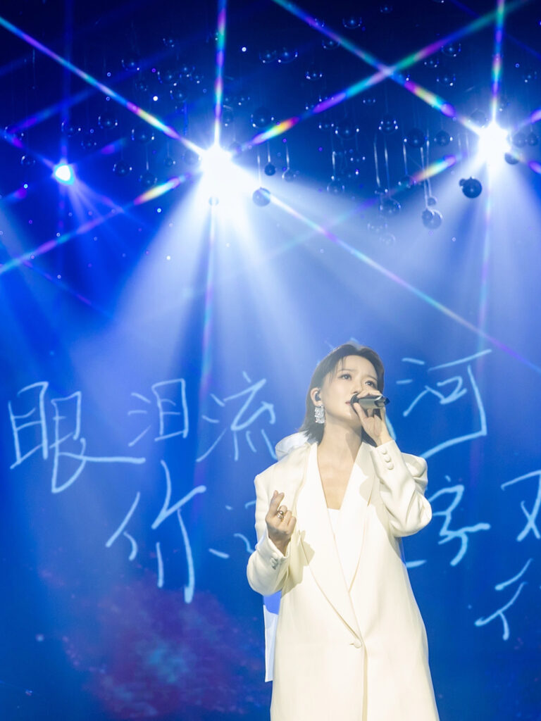 出道日撞上25週年!蔡淳佳廣州「紀念日首站」炸場 8 %E5%9C%96%E7%89%87 20251116205203 365 56