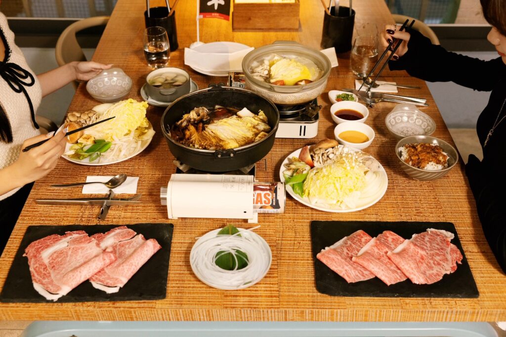 ROU x %E7%A7%8B%E7%94%B0%E7%89%9B%E7%8B%82%E9%A5%97%E9%9B%99%E5%A5%97%E9%A4%90%E7%A4%BA%E6%84%8F%E5%9C%96