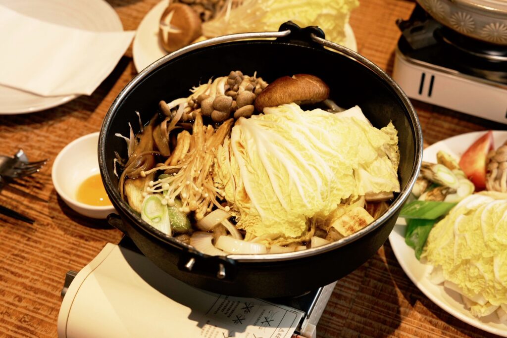 %C2%B7 %E6%97%A5%E6%9C%AC%E7%A7%8B%E7%94%B0%E7%89%9B%E8%82%8B%E7%9C%BC%EF%BC%8F%E7%B4%90%E7%B4%84%E5%AE%A2%EF%BC%88%E8%82%89%E5%93%812%E9%81%B81%EF%BC%89%E5%A3%BD%E5%96%9C%E7%87%92%E5%A5%97%E9%A4%90