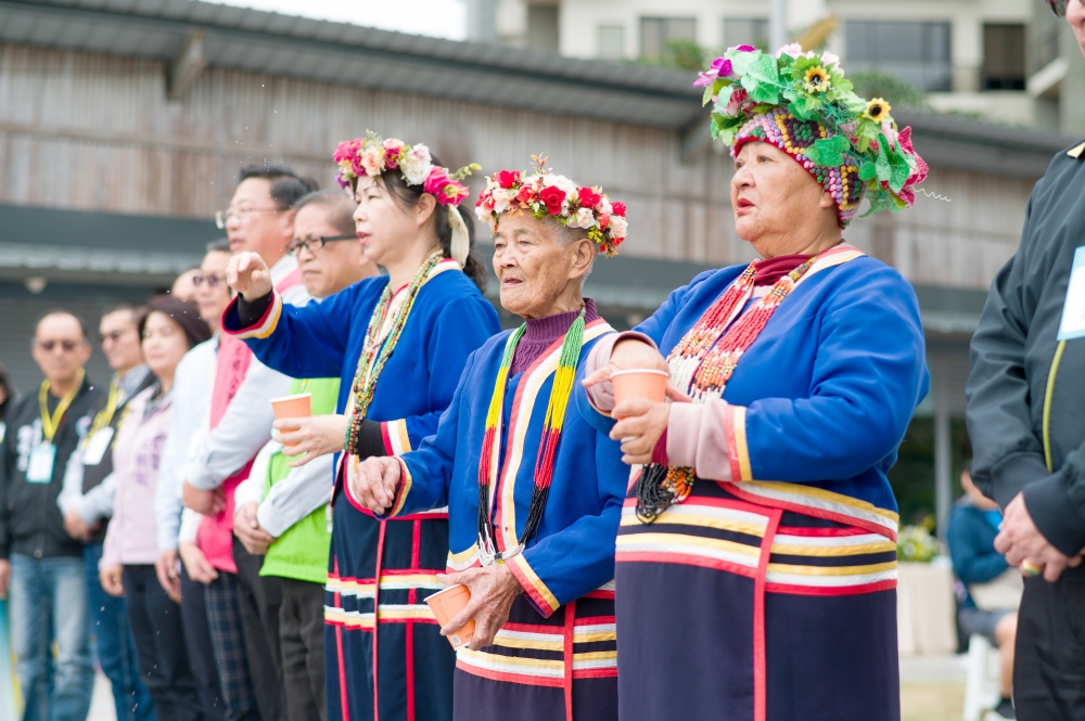 02%E9%AD%9A%E6%B1%A0%E9%84%89%E3%80%8C%E9%80%90%E9%B9%BF%E5%98%89%E5%B9%B4%E8%8F%AF%E3%80%8D%E7%86%B1%E9%AC%A7%E7%99%BB%E5%A0%B4