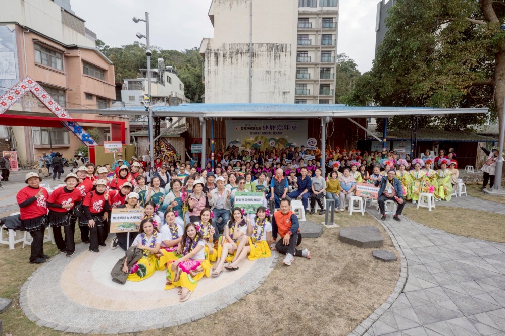 03%E9%AD%9A%E6%B1%A0%E9%84%89%E3%80%8C%E9%80%90%E9%B9%BF%E5%98%89%E5%B9%B4%E8%8F%AF%E3%80%8D%E7%86%B1%E9%AC%A7%E7%99%BB%E5%A0%B4