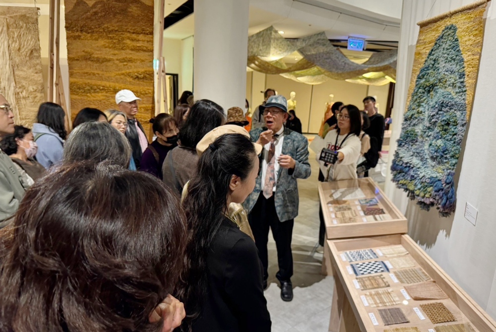 02%E9%99%B3%E6%99%AF%E6%9E%97%E6%9F%93%E9%AD%82%E7%B9%94%E5%A4%A2%E5%80%8B%E5%B1%95%E7%8D%B2%E5%A5%BD%E8%A9%95