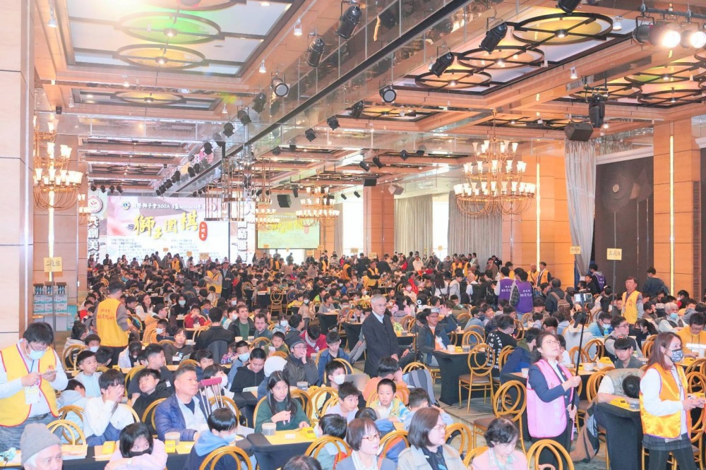 國際獅子會300A 3區舉辦大型圍棋賽事 750位選手齊聚典華推動國粹教育 8 04%E5%9C%8B%E9%9A%9B%E7%8D%85%E5%AD%90%E6%9C%83300A 3%E5%8D%80%E8%88%89%E8%BE%A6%E5%A4%A7%E5%9E%8B%E5%9C%8D%E6%A3%8B%E8%B3%BD%E4%BA%8B