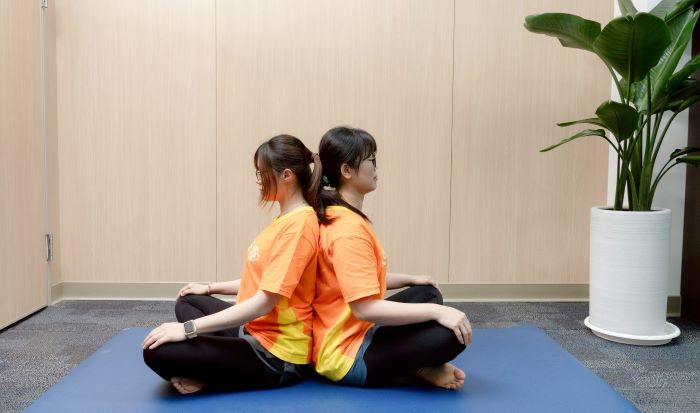 《圖說》氣功、瑜珈、太極拳及正念冥想等溫和型身心運動,對BDNF的提升效果最為顯著,對活化腦部功能具有實質助益。〈土城醫院提供〉