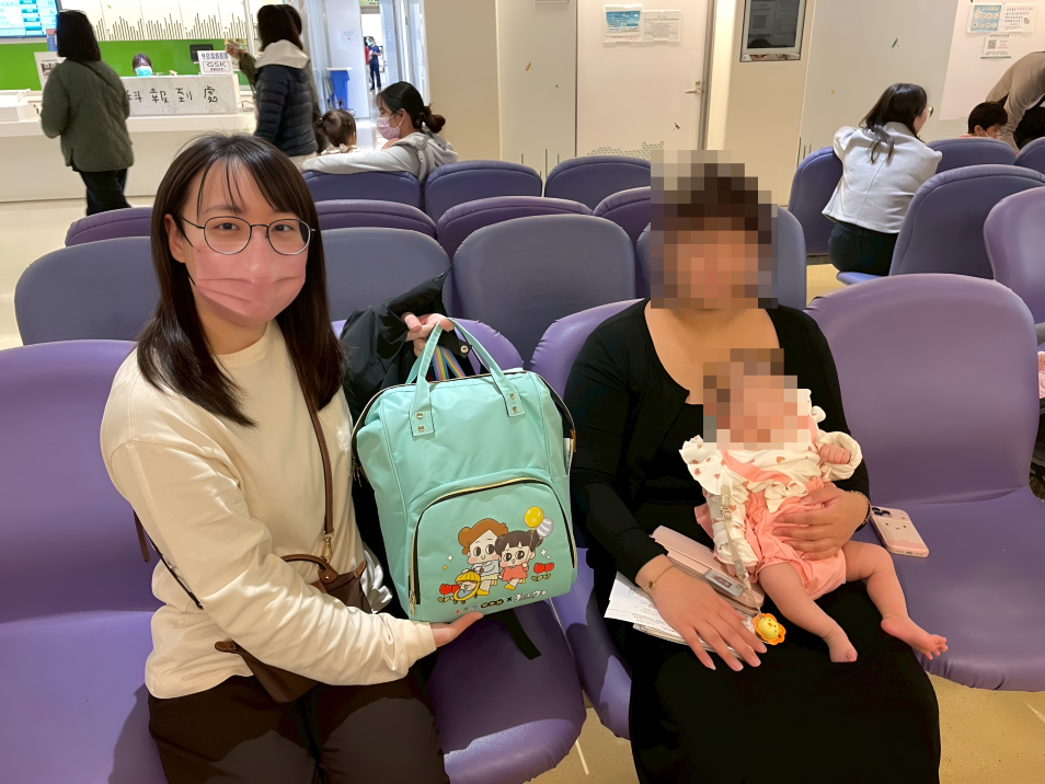 《圖說》衛生局提供愛兒包關懷服務模擬示意。〈衛生局提供〉