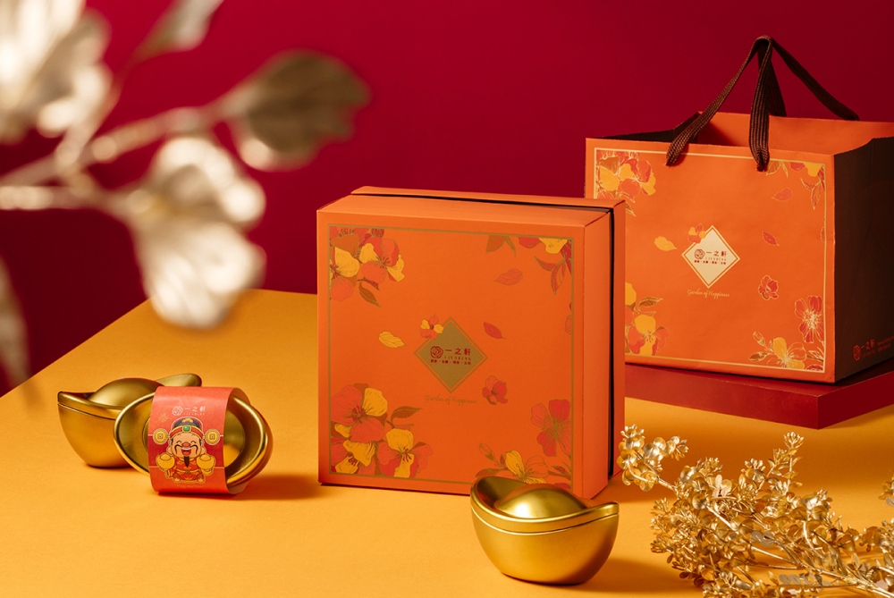 03%E4%B8%80%E4%B9%8B%E8%BB%92%E3%80%8C%E7%A6%8F%E9%81%8B%E9%9B%99%E5%96%9C%E7%A6%AE%E7%9B%92%E3%80%8D%EF%BC%8C%E9%9B%99%E5%B1%A4%E8%A8%AD%E8%A8%88%E5%B1%95%E7%8F%BE%E6%98%A5%E7%AF%80%E5%B0%8A%E8%B2%B4%E9%AB%94%E9%9D%A2%E7%9A%84%E9%80%81%E7%A6%AE%E5%83%B9%E5%80%BC