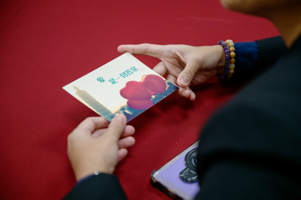 02%E7%8E%8B%E6%98%AD%E6%99%B4%E6%8C%89%E4%B8%8B%E4%B8%8A%E7%99%BE%E6%AC%A1%E5%BF%AB%E9%96%80%EF%BC%8C%E7%B5%82%E6%96%BC%E6%8B%8D%E5%87%BA%E5%A5%B9%E6%9C%80%E5%96%9C%E6%AD%A1%E7%9A%84%E4%B8%80%E5%BC%B5%E4%BD%9C%E5%93%81