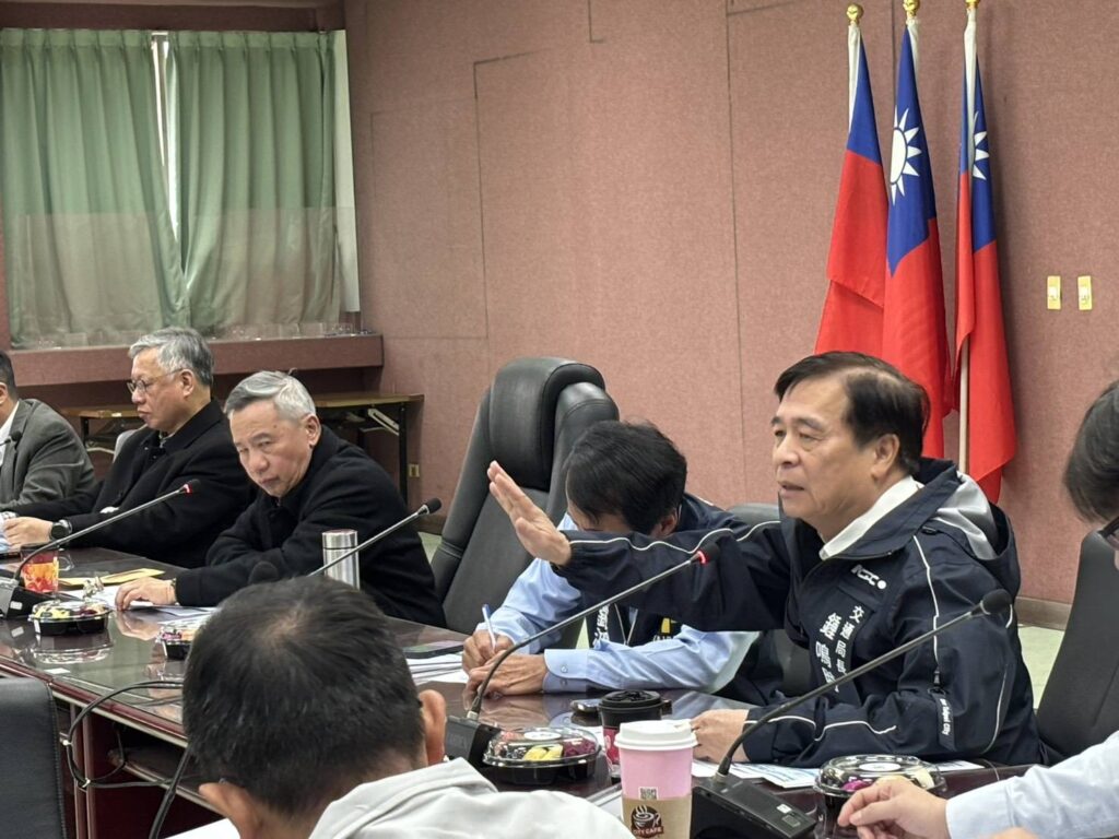 %E4%BA%A4%E9%80%9A%E5%B1%80%E9%95%B7%E9%8D%BE%E9%B3%B4%E6%99%82%E8%A1%A8%E7%A4%BA%EF%BC%8C%E4%B8%AD%E5%A4%AE%E7%9B%A1%E9%80%9F%E6%98%8E%E7%A2%BA%E6%B1%BA%E5%AE%9A%E6%8C%B9%E6%B3%A8%E5%9C%B0%E6%96%B9%EF%BC%8C%E5%85%B1%E5%90%8C%E7%B6%AD%E6%8C%81TPASS%E6%94%BF%E7%AD%96%E5%BB%B6%E7%BA%8C%E7%A9%A9%E5%AE%9A%E9%81%8B%E8%A1%8C