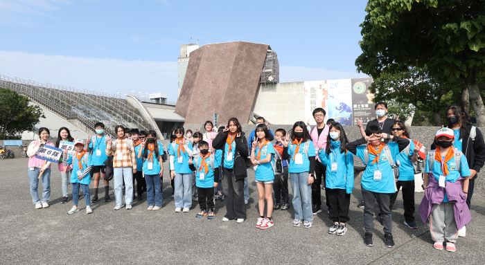 《圖說》走入新北市十三行博物館進行「博物館的永續行動課」。〈環保局提供〉