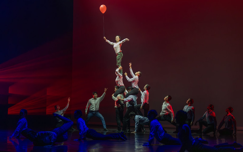 %E5%89%AF%E7%B8%BD%E7%B5%B1%E8%A7%80%E8%B3%9E%E3%80%8A%E7%B4%99%E9%A2%A8%E8%BB%8A368%E5%85%92%E7%AB%A5%E8%97%9D%E8%A1%93%E5%B7%A5%E7%A8%8B20%E9%80%B1%E5%B9%B4%E7%89%B9%E5%88%A5%E6%BC%94%E5%87%BA%E3%80%8B 1