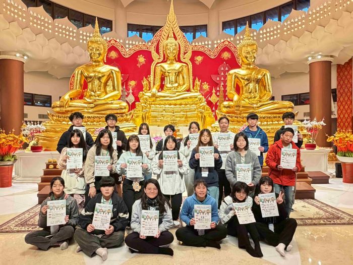 《圖說》在金佛殿平安、成功、圓滿三尊金佛前進行「向陽發願儀式」。〈靈鷲山佛教教團提供〉