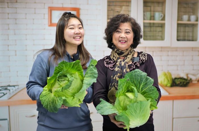 力挺優質國產蔬菜 新北籲購買當季高麗菜支持農友 4 《圖說》新北果菜公司透過共同運銷協助產地銷售高麗菜。〈農業局提供〉