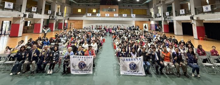 《圖說》新北市無類國際同濟會響應新北市「好日子愛心大平台」，捐贈250份紅包及民生物資。〈社會局提供〉