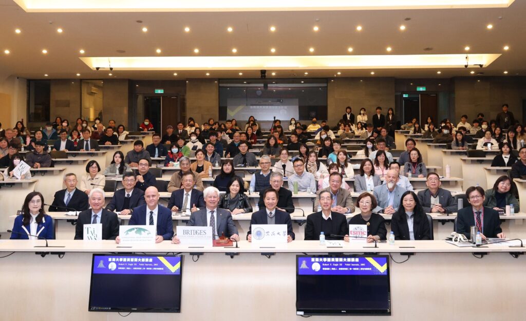 %E5%9C%96%E8%AA%AA%E4%B8%80%EF%BC%8C%E9%9D%A2%E5%B0%8D%E6%B0%A3%E5%80%99%E8%AE%8A%E9%81%B7%E5%BC%95%E7%99%BC%E7%9A%84%E5%85%A8%E7%90%83%E9%87%91%E8%9E%8D%E5%B8%82%E5%A0%B4%E6%B3%A2%E5%8B%95%EF%BC%8C%E6%9D%B1%E6%B5%B7%E5%A4%A7%E5%AD%B8%E7%89%B9%E5%88%A5%E9%82%80%E8%AB%8B2003%E5%B9%B4%E8%AB%BE%E8%B2%9D%E7%88%BE%E7%B6%93%E6%BF%9F%E5%AD%B8%E7%8D%8E