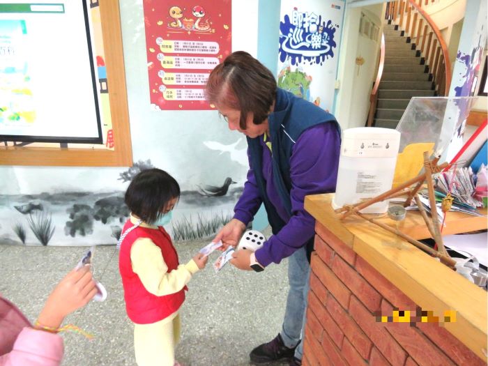 《圖說》【2026新春濕馬特】系列活動期間每日上午9時30分至下午4時30分，現場準備多項充滿挑戰性的趣味關卡，完成任務即可獲得限量精美小禮。〈環保局提供〉