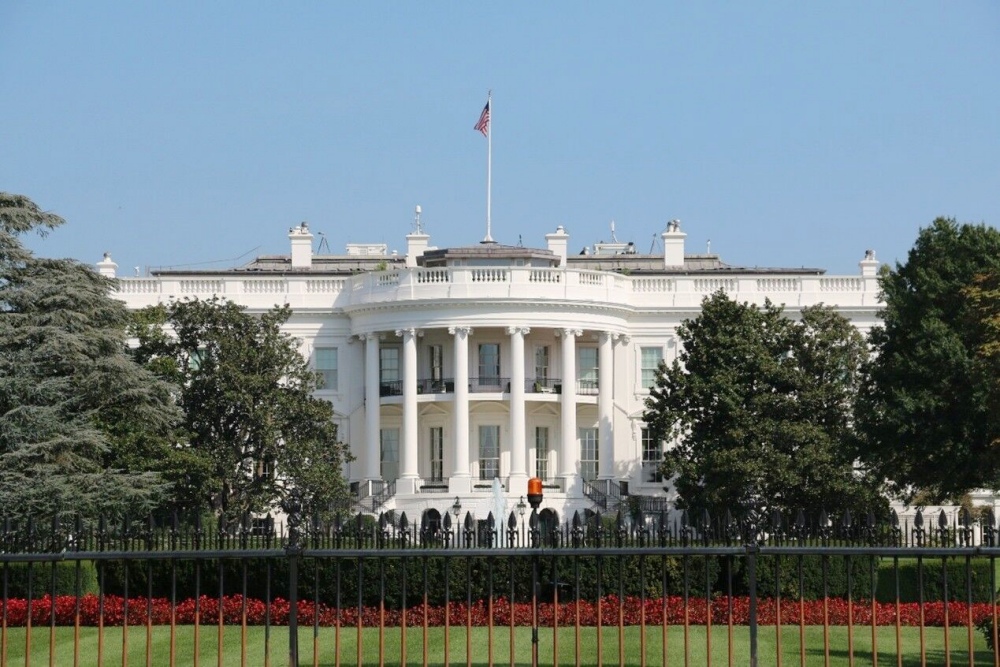 03%E9%95%B7%E6%A6%AE%E8%88%AA%E7%A9%BA6%E6%9C%8826%E6%97%A5%E8%B5%B7%E7%9B%B4%E9%A3%9B%E7%BE%8E%E5%9C%8B%E9%A6%96%E5%BA%9C%E8%8F%AF%E7%9B%9B%E9%A0%93