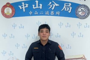 幼童負氣離家愁困超商 中山暖警買麵包充飢助團圓 22 王竣謙