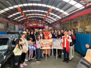 副市長發送開運金 警宣導反詐守護民眾財產 8 二 81