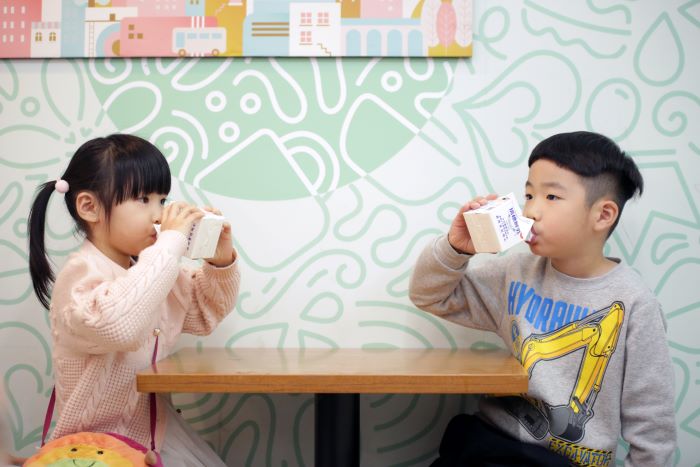 《圖說》新北鮮奶幸福週2月23日正式啟動。〈教育局提供〉