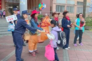 警察熊寶貝迎開學 內湖警交安護童最安心 7 %E4%BA%8C 83