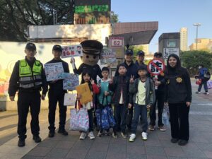 開學路上有 警 靠 警力到位 安心開啟新學期 10 一 219