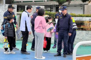 玉里警長開學日率隊護童 強化校安與識詐反毒宣導 7 MEITU 20260223 161948529