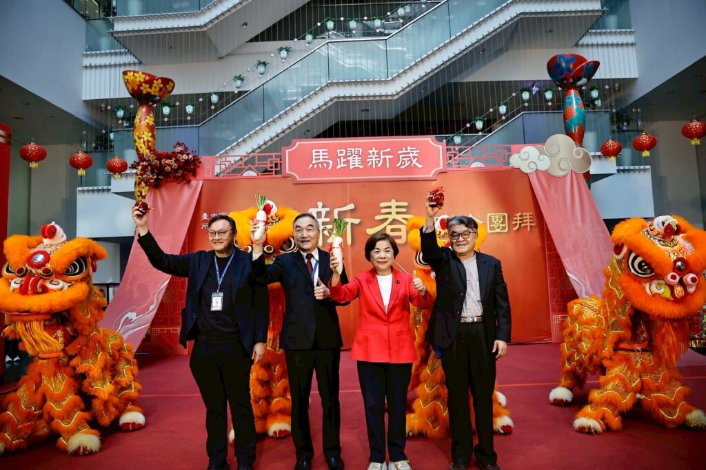 中市府新春團拜 盧秀燕8年首度缺席引關注 5 %E6%96%B0%E6%98%A5%E5%A5%BD%E5%BD%A9%E9%A0%AD