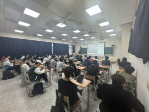 花警前進慈濟大學 強化青年交通安全觀念 5 %E4%BA%8C 98