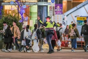 紅藍閃燈點亮安全路 科技鷹眼全方位守護 7 MEITU 20260226 180339036