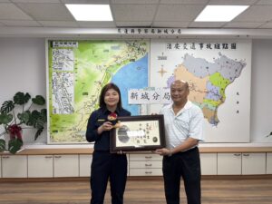 從警38載光榮榮退 新城警歡送資深所長陳金水 4 一 6