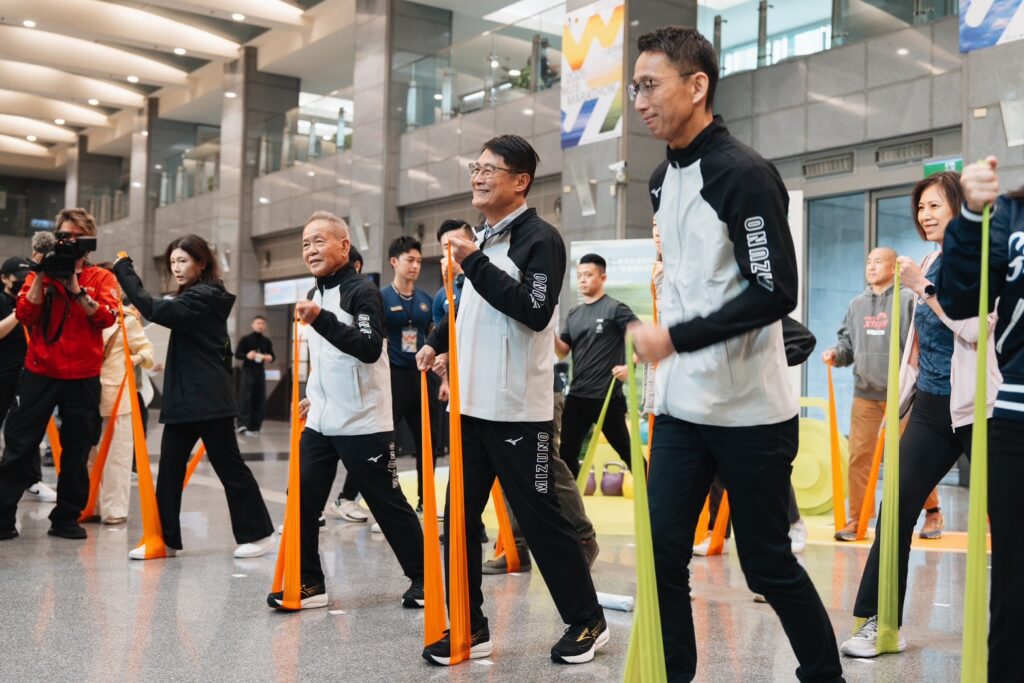 %E5%BD%88%E5%8A%9B%E5%B8%B6%E4%BA%92%E5%8B%95%E9%AB%94%E9%A9%97%E9%80%8F%E9%81%8E%E5%BD%88%E5%8A%9B%E5%B8%B6%E7%9A%84%E5%9B%9E%E5%BD%88%E7%89%B9%E6%80%A7%E5%8F%83%E8%88%87%E8%80%85%E8%83%BD%E5%8D%B3%E6%99%82%E6%84%9F%E5%8F%97%E5%87%BA%E5%8A%9B%E8%88%87%E6%94%B6%E5%8A%9B%E7%AF%80%E5%A5%8F%E7%9A%84%E8%AE%8A%E5%8C%96