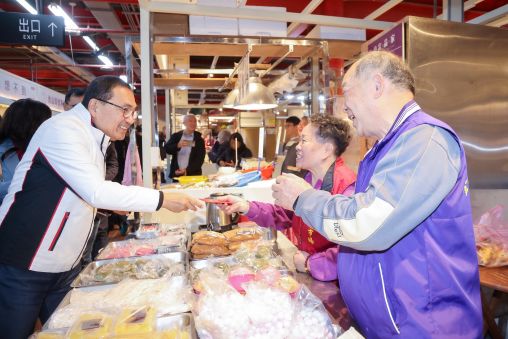 《圖說》金山中繼市場開幕，侯友宜：打造現代化與人情味的庶民經濟。〈市場處提供〉