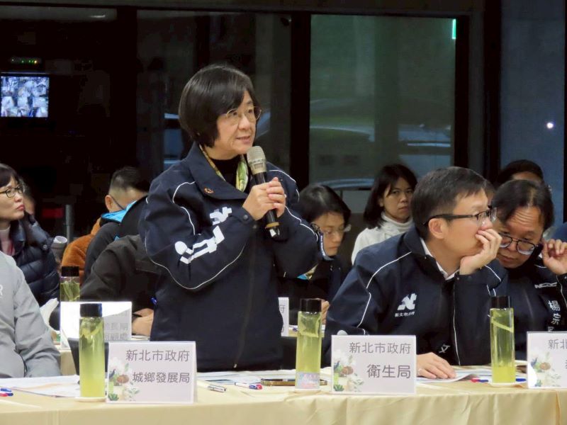 《圖說》衛生局長陳潤秋回應座談會建議與需求。〈民政局提供〉