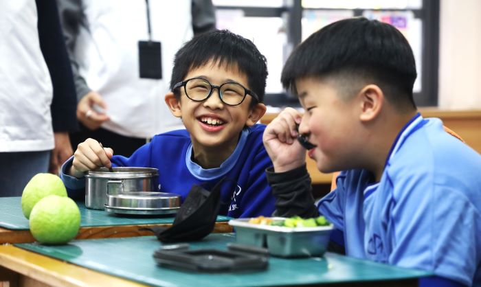 《圖說》校園午餐是學生每日重要營養來源，也是守護健康的重要基礎。〈教育局提供〉