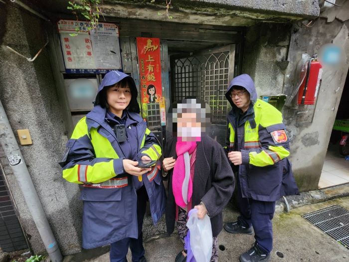 《圖說》海山警短短十天內，接連協助4名迷途長者平安返之二。〈海山分局提供〉