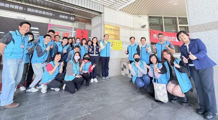 《圖說》新北市板橋區農林漁牧業普查所成立合照。〈板橋區公所提供〉