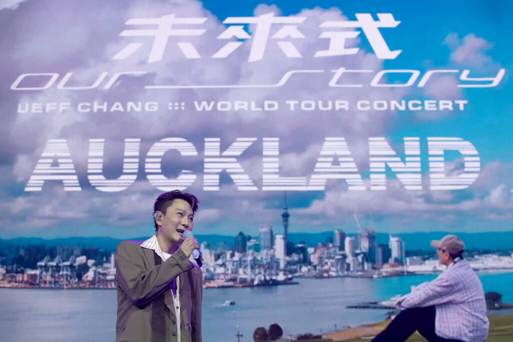 巫啟賢北流深情開唱憶袁惟仁 張信哲奧克蘭萬人朝聖 16 AA6I5136 6