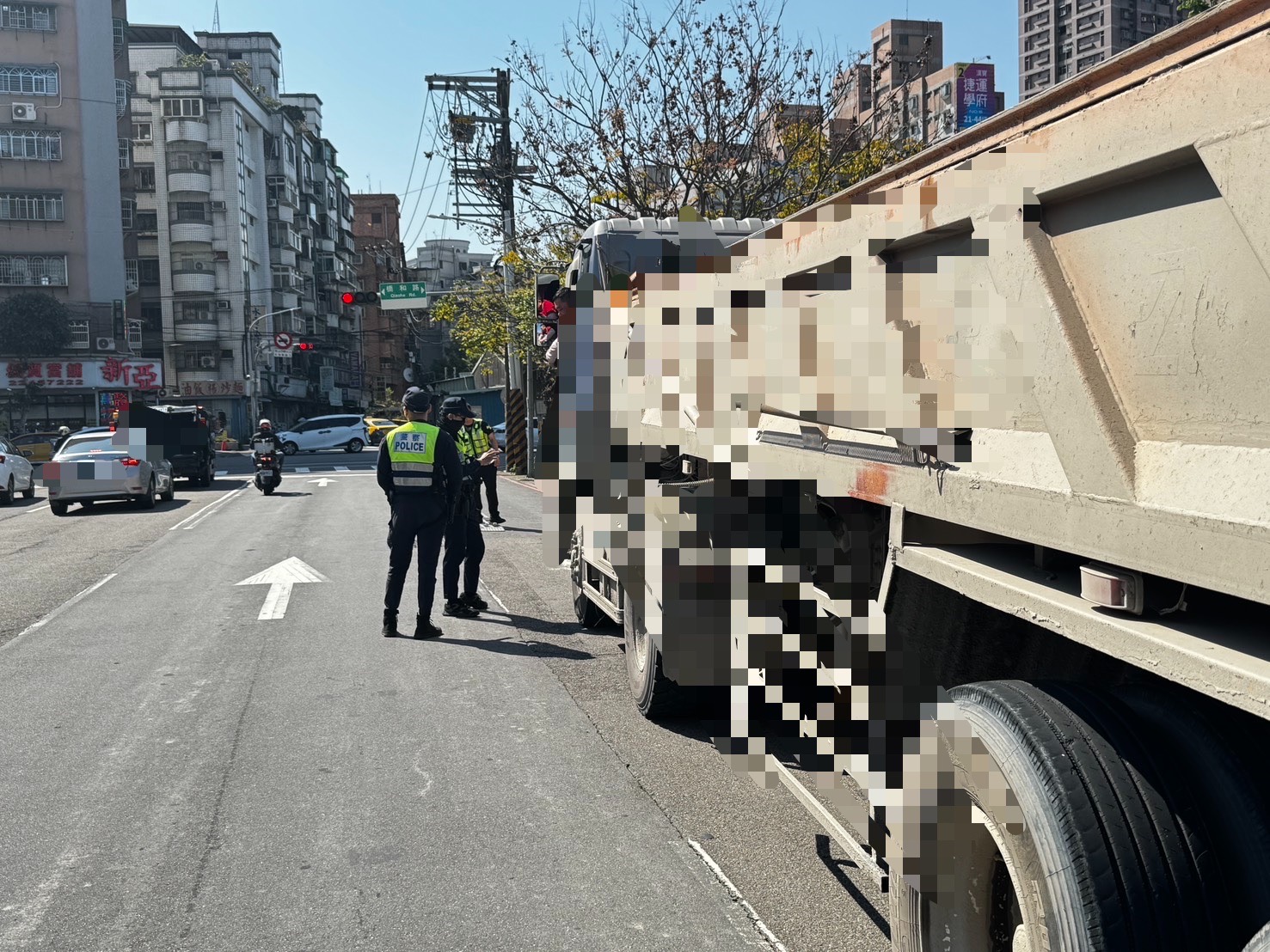 《圖說》中和警分局長陳宇桓表示，針對大型車輛，執法不僅是取締違規，更是守護用路人的安全。〈中和分局提供〉