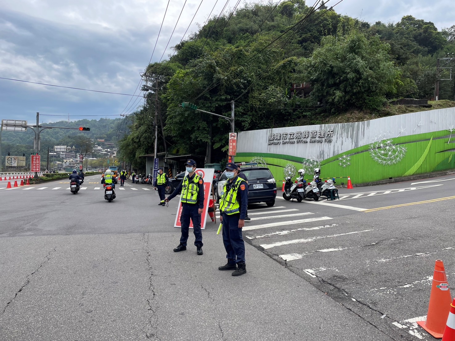 2026 清明掃墓基市南榮墓區交管  4月3日起連四日於8時至15時實施