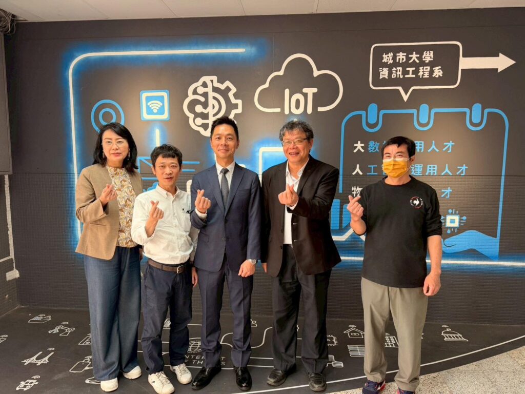 城市科大工程學院傑出校友黃彥仕 從日本布局全球! 從日本一張小木桌到全球布局 城市科大校友黃彥仕暢談創業路 11 城市科大校友黃彥仕暢談創業路1