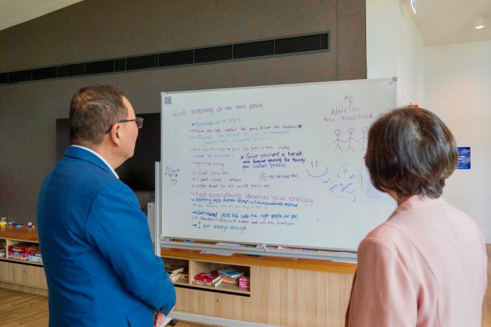 《圖說》Orygen受澳洲政府委託成立國家青少年心理健康中心，並設有住宅型建築，提供16至25歲族群中短期的居住治療。〈衛生局提供〉