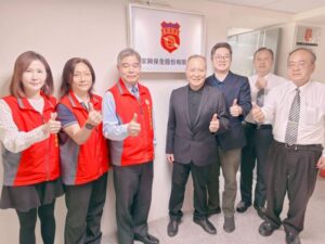 《圖說》新北市榮服處長林振生(左3)拜會家興保全張總經理(右4),深化雙方合作關係。〈新北榮服處提供〉