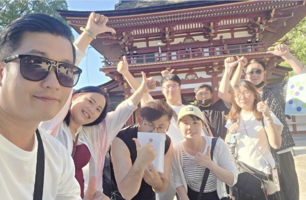 03%E6%B0%B8%E6%85%B6%E6%88%BF%E5%B1%8B%E5%AE%8C%E6%95%B4%E7%9A%84%E8%96%AA%E7%8D%8E%E5%88%B6%E5%BA%A6%E5%92%8C%E4%BC%91%E5%81%87%E7%A6%8F%E5%88%A9%EF%BC%8C%E8%AE%93%E8%A8%B1%E6%99%89%E8%AA%A0%E5%B7%A61%E8%B3%BA%E9%AB%98%E8%96%AA