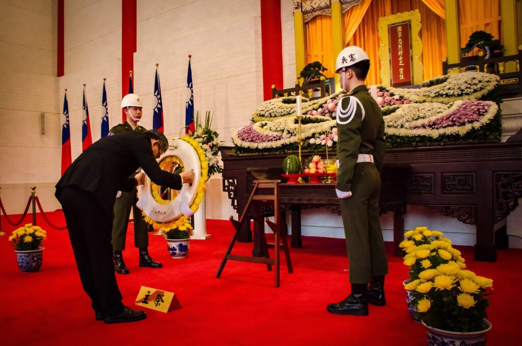 a724ef5d c975 4e17 b3cf 479fb1c08429