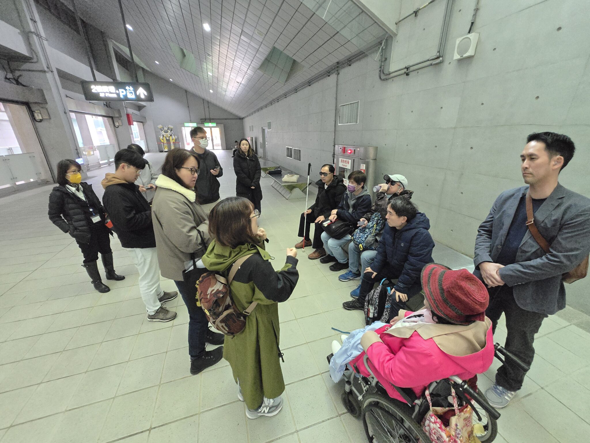 台灣公益聯盟實測安坑輕軌無障礙動線！　揭多處「斷點」籲打造全旅程無礙交通