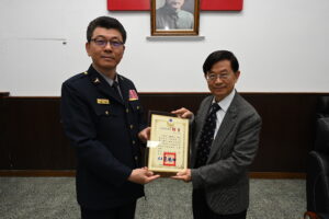 花蓮縣警察局115年3月份局務會報 警友會頒發破案獎金 結合法律與科技強化警政量能 9 %E4%B8%89