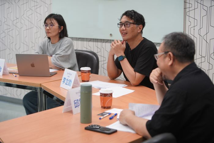 《圖說》2026新北市紀錄片奬初審，評審就各投件作品充分表達意見並進行討論。〈新聞局提供〉