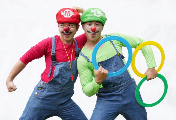 《圖說》「馬力兄弟特技秀」則以熟悉的遊戲角色為靈感，打造動感十足的舞台。〈文化局提供〉