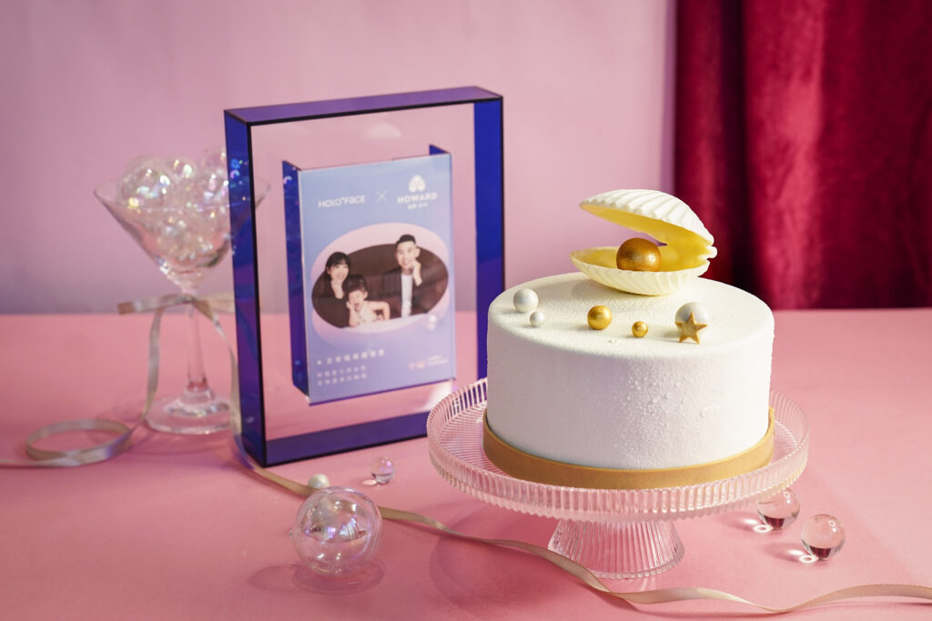 台中福華母親節蛋糕「Pearl珍珠」限定登場 再送全家福攝影優惠 48 凡購買母親節蛋糕即贈全台最大攝影品牌HOLOFACE全家福攝影優惠券